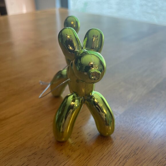 Lustrous yellow balloon dog ornament - Picture 9 of 9